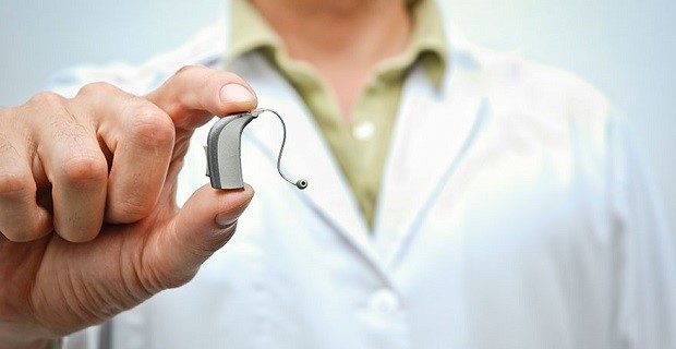 Czym jest inteligentny wzmacniacz słuchu